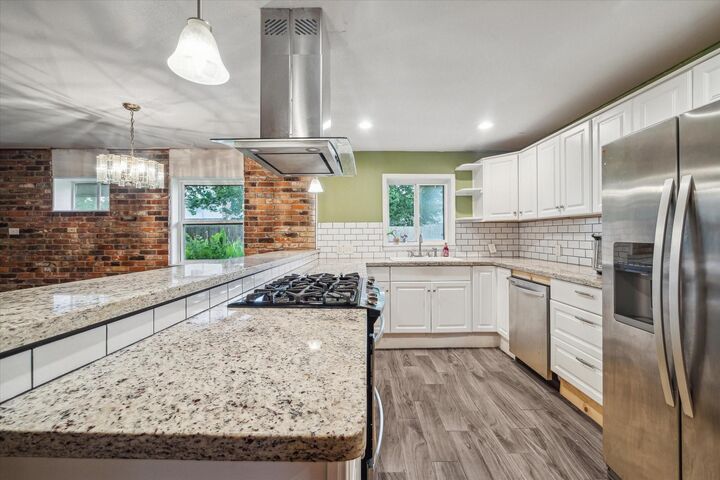 Property Photo:  8614 Ariel Street  TX 77074