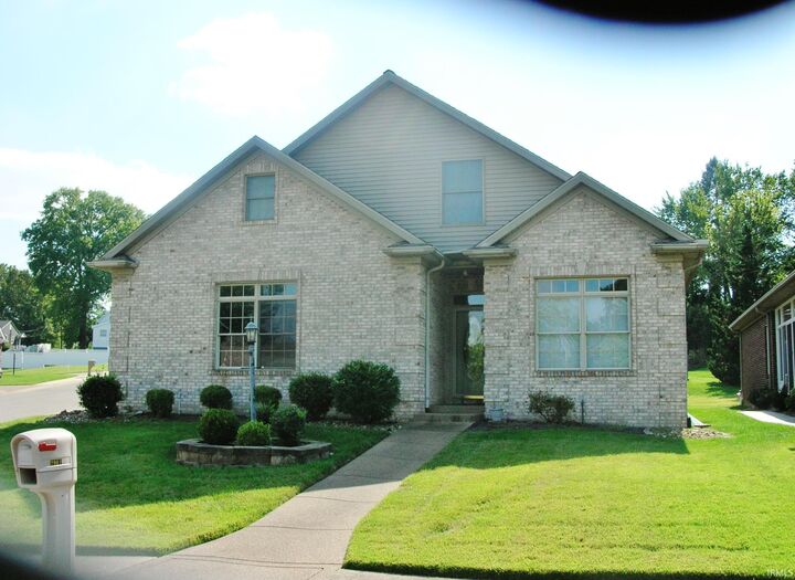 2901 Betsy Court  Evansville IN 47720 photo
