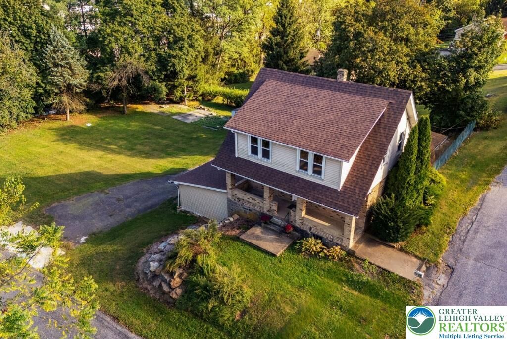 Property Photo: 2024 Wayne Street PA 18020