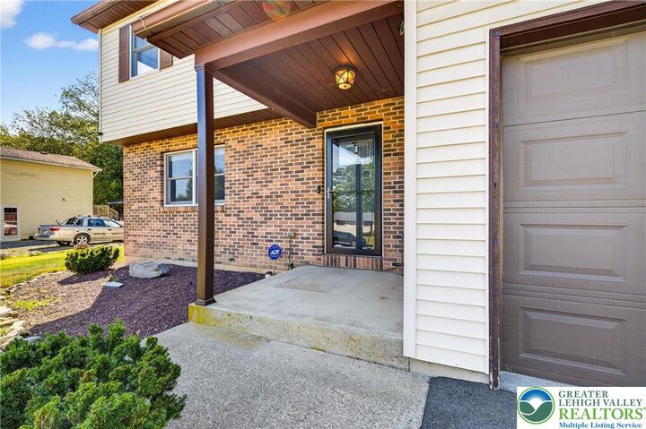 Property Photo:  416 7th Street  PA 18013 