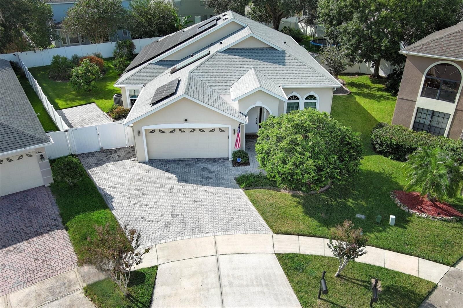 Property Photo:  17617 Woodfield Hill Court  FL 32820 
