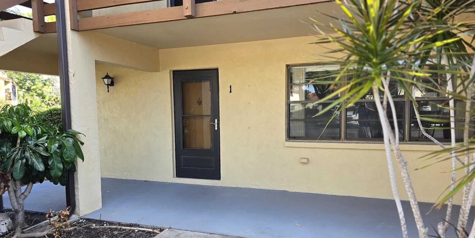 Property Photo:  10 Quails Run Boulevard 1  FL 34223 
