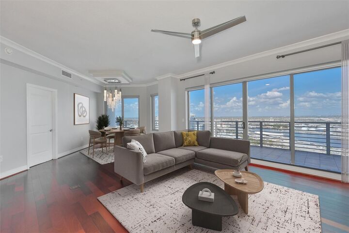 Property Photo:  1209 E Cumberland Avenue 2404  FL 33602 