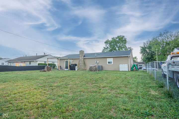 Property Photo:  608 Sunset Drive  IN 46124 