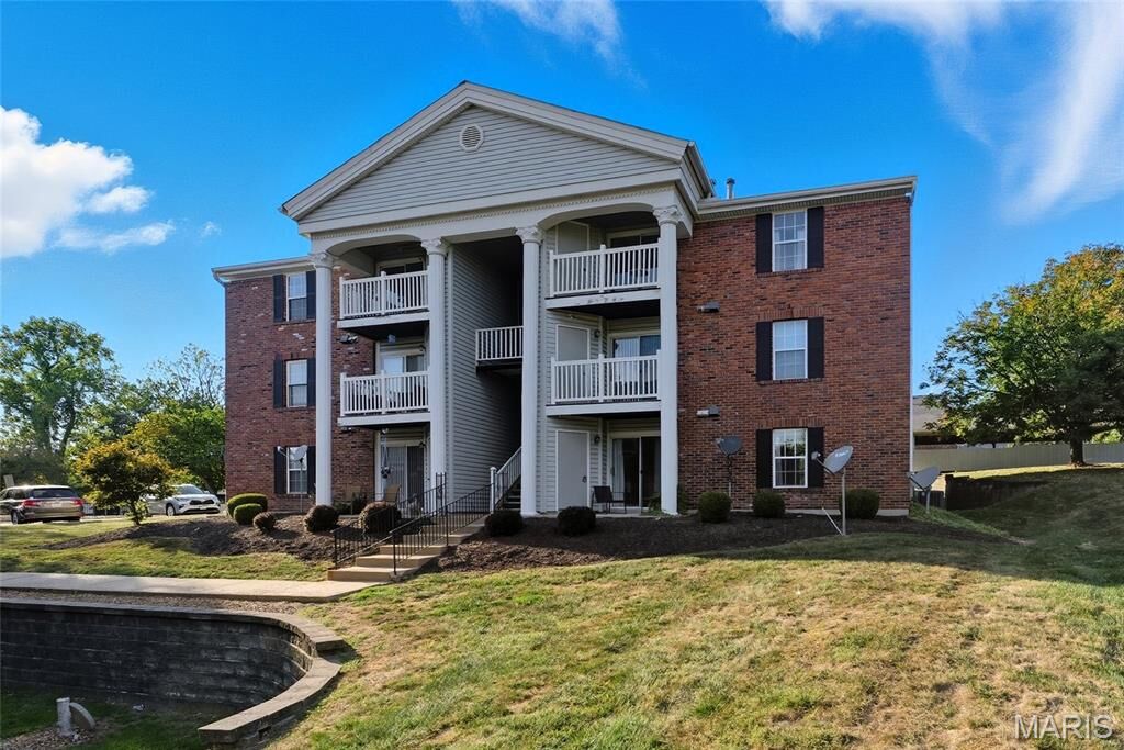 Property Photo: 1948 Marine Terrace Drive A MO 63146