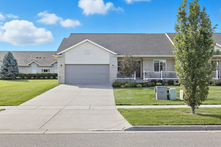 Property Photo: 1684 Heritage Way MI 48858