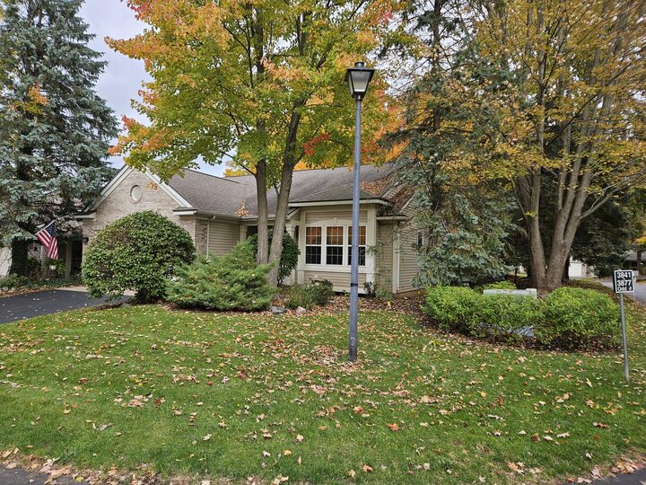 3877 Old Elm Drive SE  Kentwood MI 49512 photo