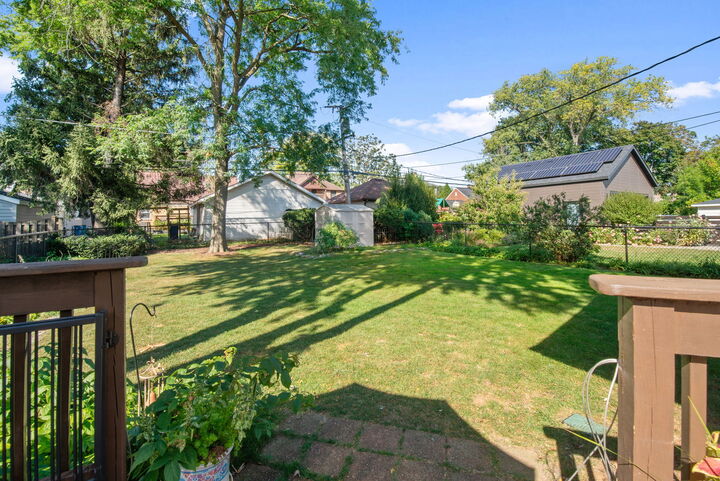 Property Photo:  390 S York Road  IL 60126 