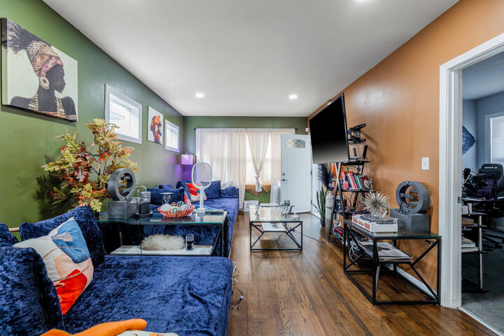 Property Photo:  8949 S Elizabeth Street  IL 60620 