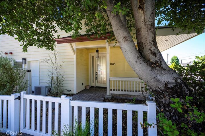Property Photo: 1405 1407 Beach St CA 93401