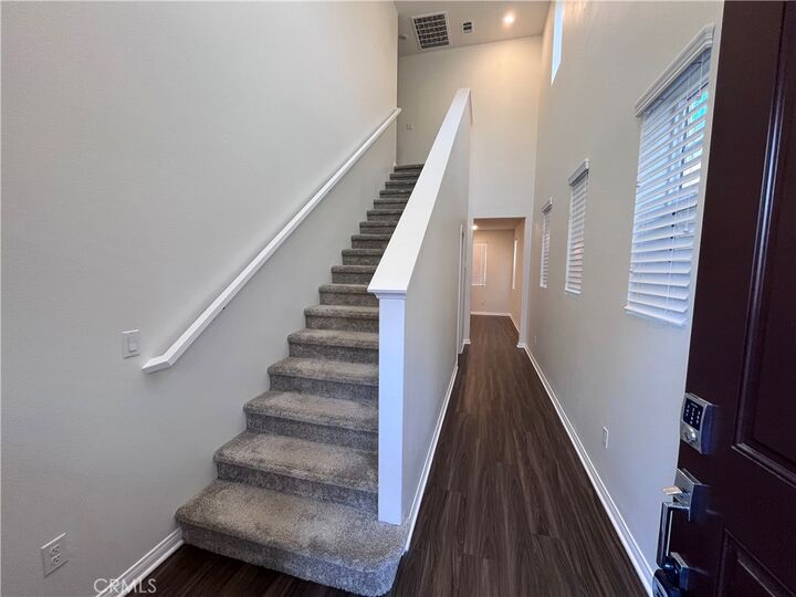 Property Photo:  913 Helena Ridge  CA 92530 