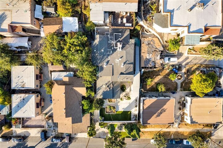 Property Photo:  1925 Berkeley  CA 90026