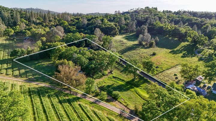 Property Photo: 13930 Fiddletown Road CA 95629