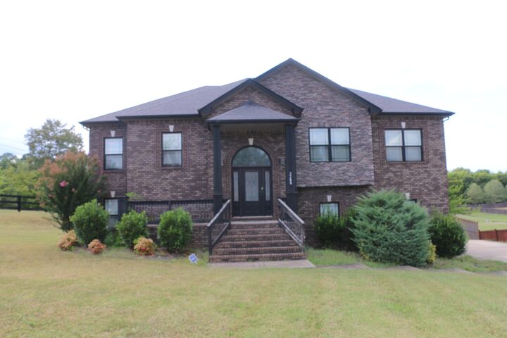 2200 Ellington Gait Dr  Clarksville TN 37043 photo