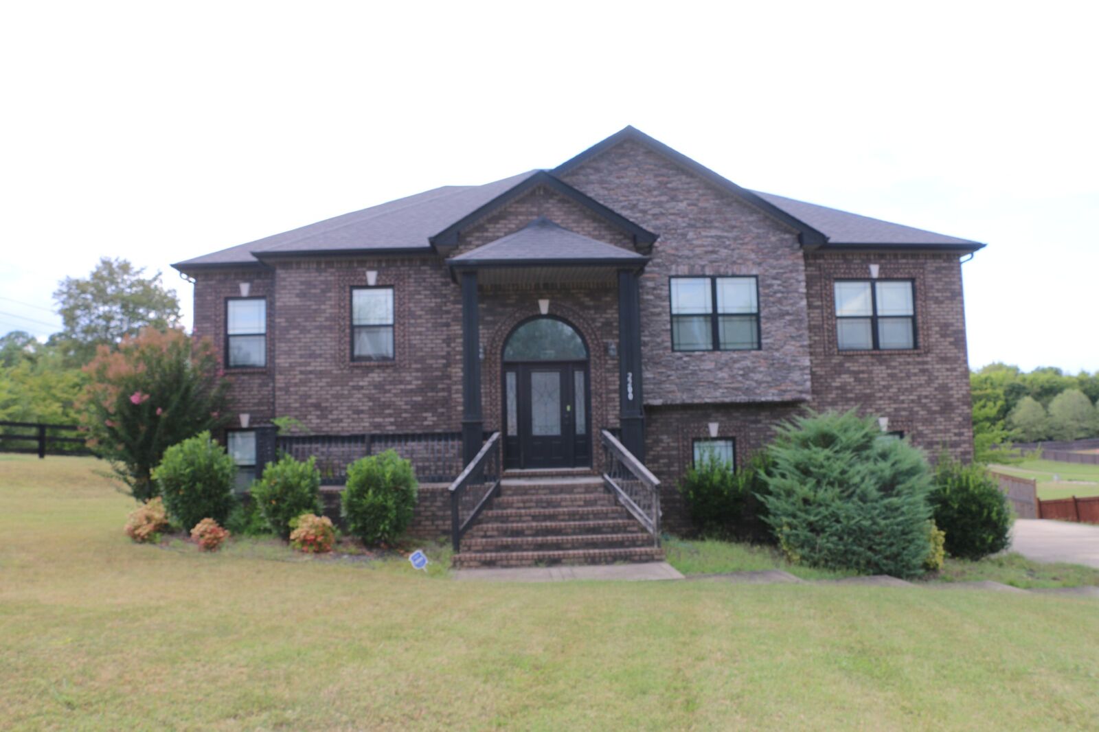 Property Photo: 2200 Ellington Gait Dr TN 37043