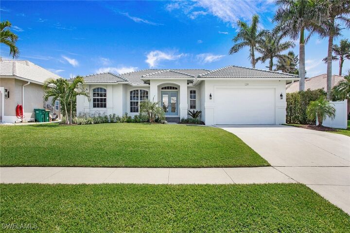 Property Photo:  129 Leeward Court  FL 34145 