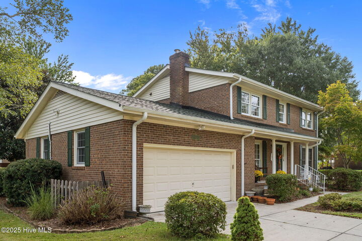 Property Photo:  521 University Drive  NC 28546 