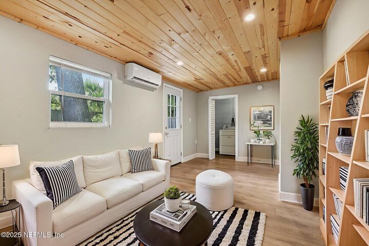 Property Photo:  243 Ravenswood Drive  FL 32084 