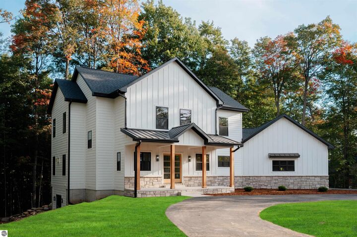 8293 E Boca Vista Trail  Traverse City MI 49684 photo