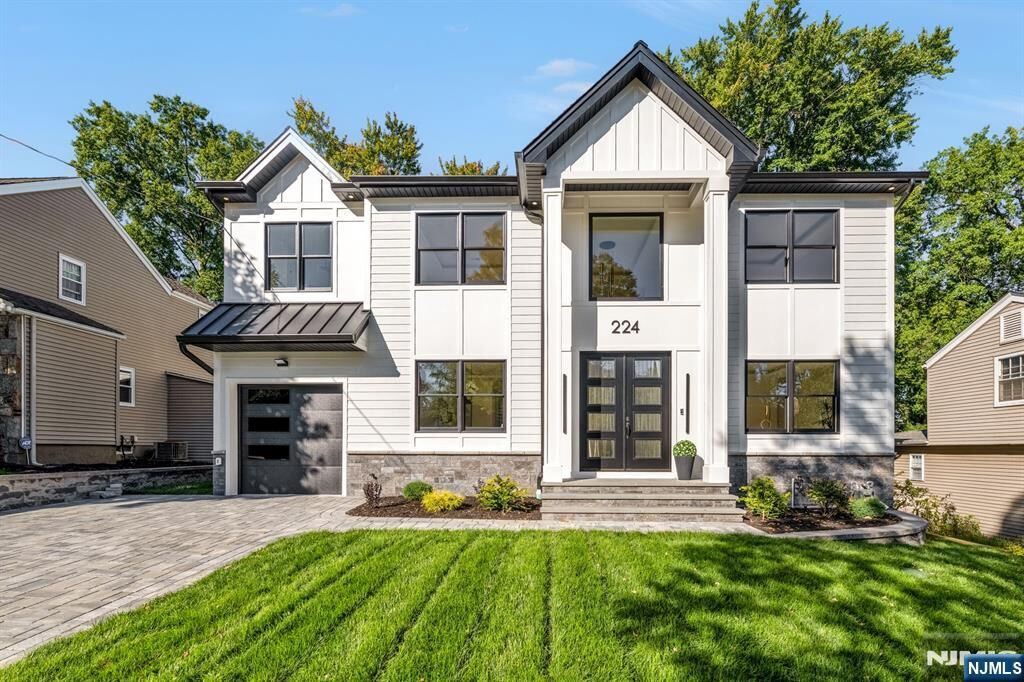 Property Photo:  224 Manning Avenue  NJ 07661 