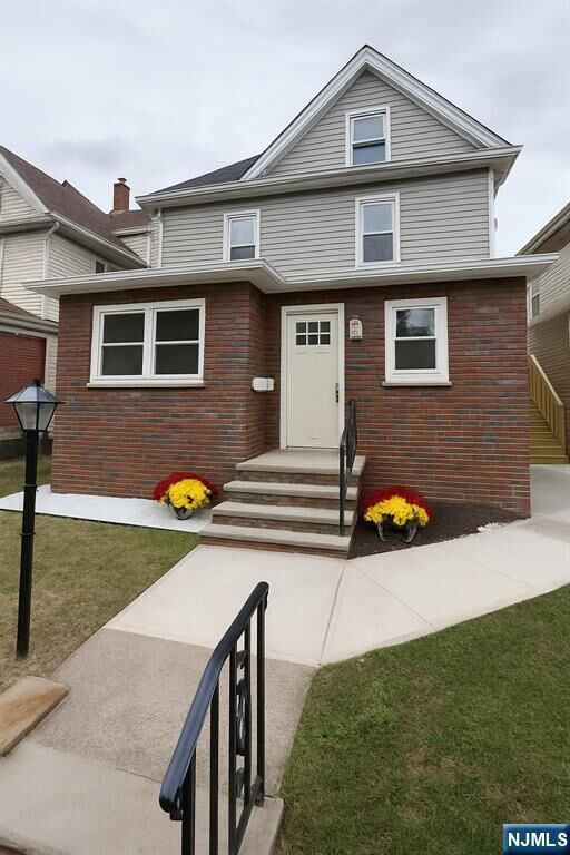 Property Photo:  158 Joralemon Street  NJ 07109 