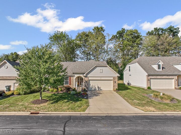 Property Photo: 1096 Cookhill Circle OH 44312
