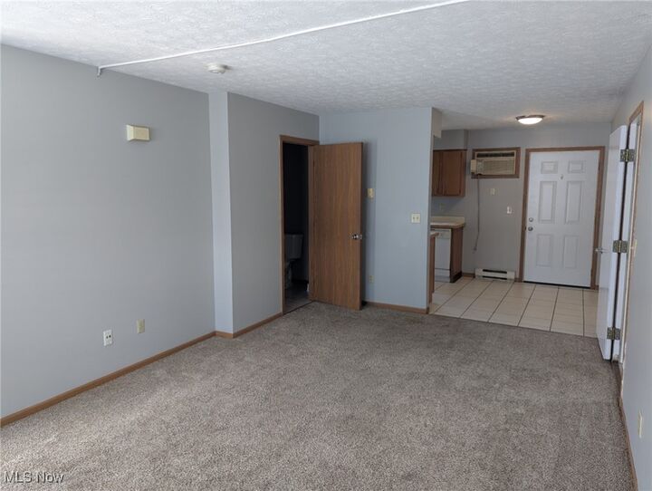Property Photo:  1588 Summit Street  OH 44240 