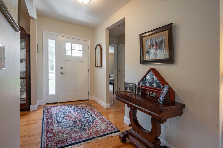 Property Photo:  8 Pilgrim Circle  NH 03063 