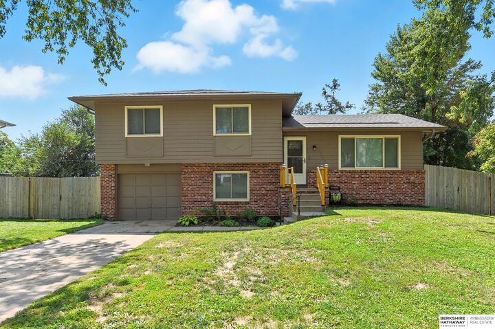 Property Photo:  2303 Greensboro Avenue  NE 68005 