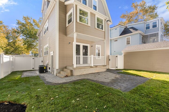 Property Photo:  85-87 Dexter Avenue 85  MA 02472 