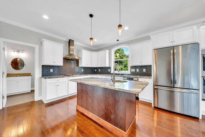 18 Boston Rd  Andover MA 01810 photo