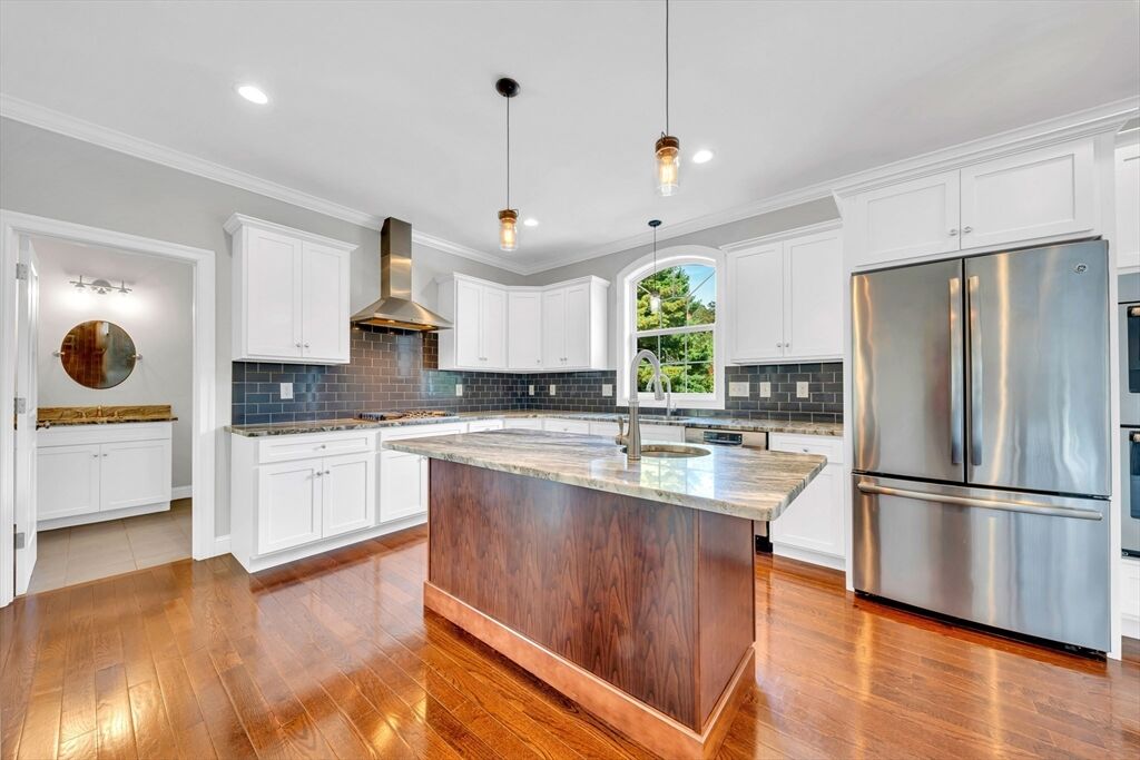 Property Photo:  18 Boston Rd  MA 01810