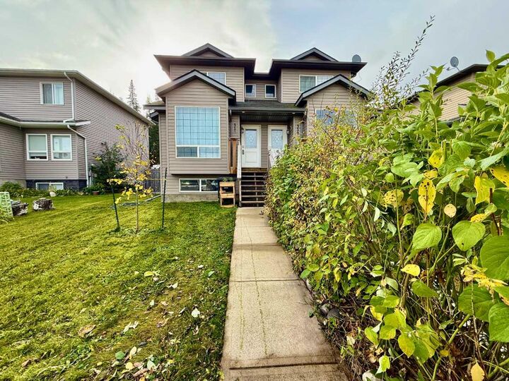 352 Boutin Avenue  Hinton AB T7V 1T4 photo