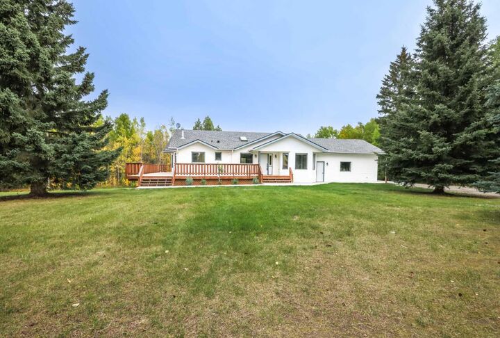 Photo de la propriété:  51036 Township Road 354  AB T4T 1X0 