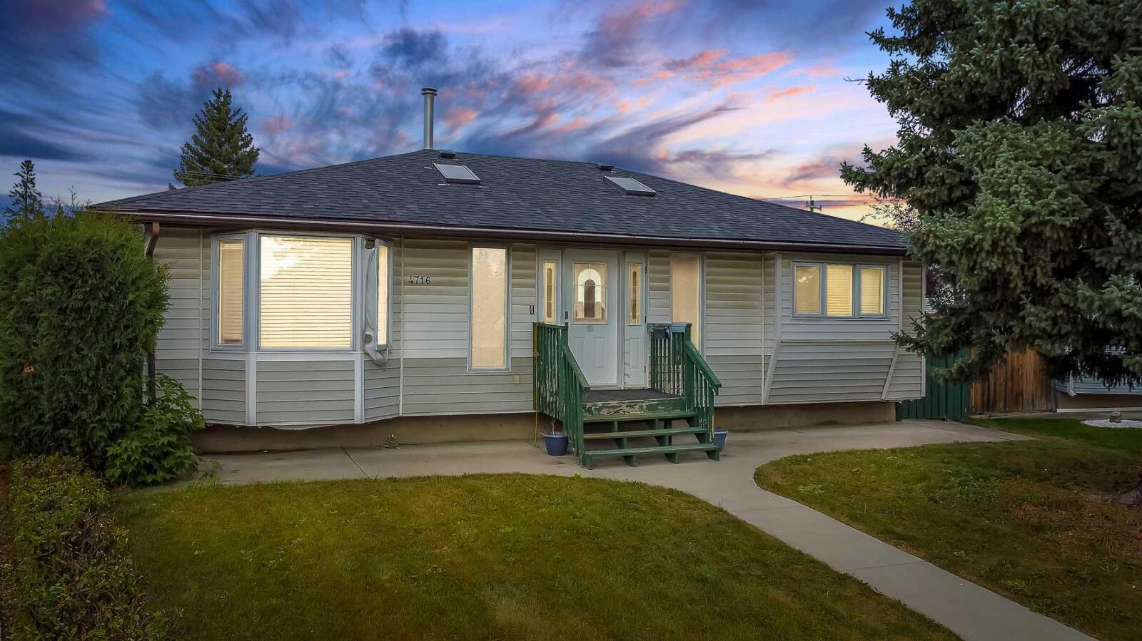 Photo de la propriété:  4716 Fordham Crescent SE  AB T2A 2A6 