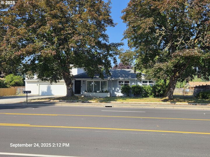 Property Photo:  606 NW 78th St  WA 98665 