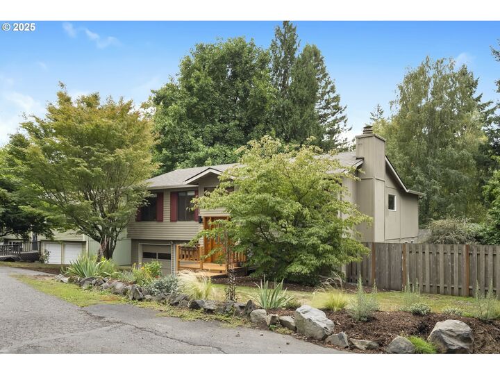 Property Photo:  4838 SW Hamilton Ct SW  OR 97221 
