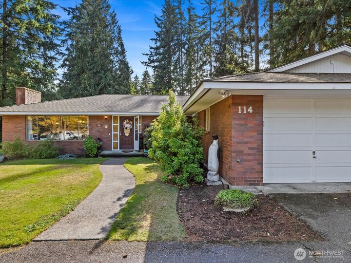 Property Photo:  114  231st Street SE  WA 98021 
