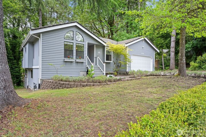 Property Photo:  3037  Hampton Drive SW  WA 98512 