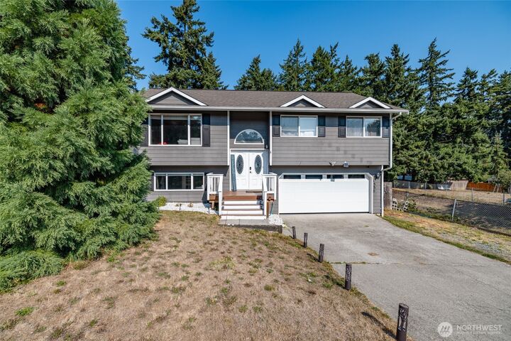 1530 SW 16th Avenue  Oak Harbor WA 98277 photo