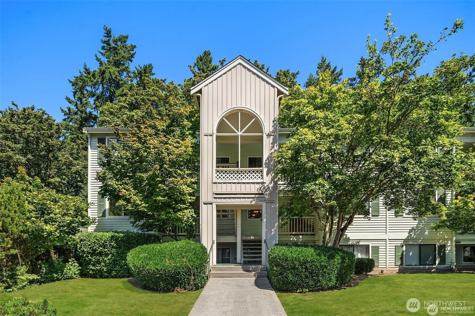 Property Photo:  25120  98th Place S A202  WA 98030 