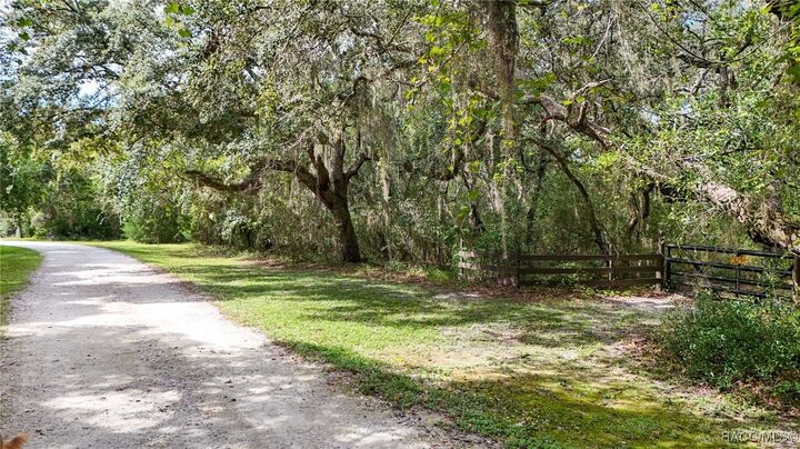 Property Photo:  11559 Steamboat Drive  FL 34436 