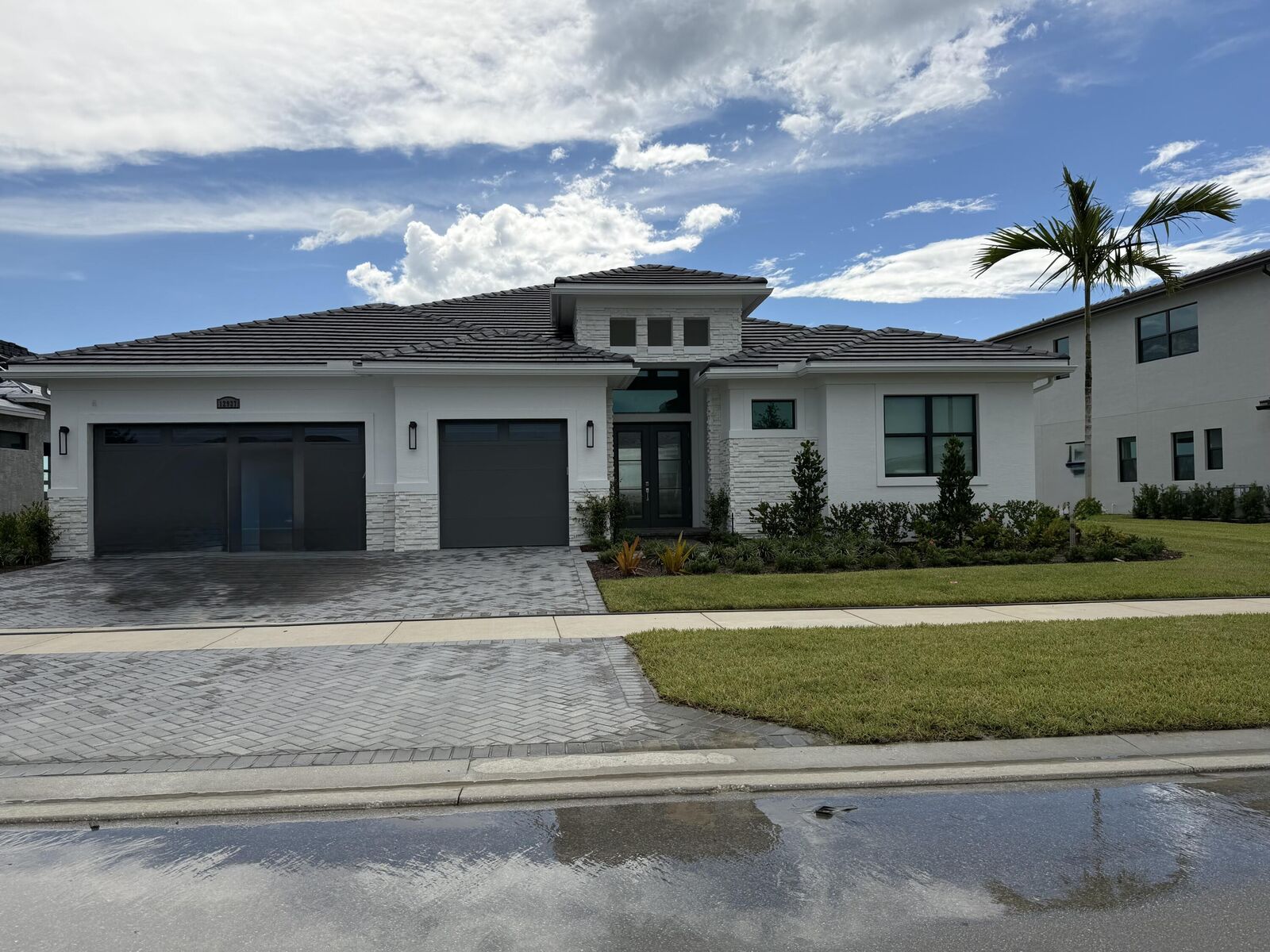 Property Photo:  12937 SW Shinnecock Drive  FL 34987 