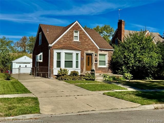 Property Photo:  1610 Michigan Boulevard  MI 48146 