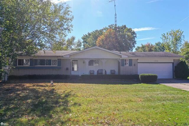 Property Photo: 1203 Pickwick Place MI 48507