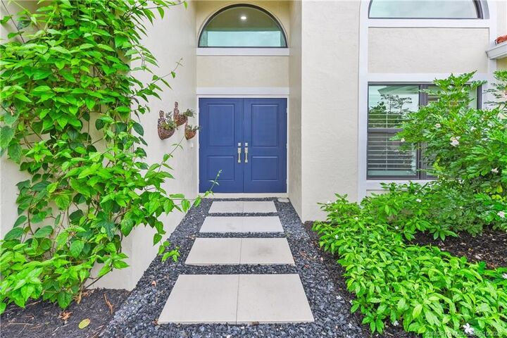 Property Photo: 4870 SW Parkgate Boulevard FL 34990