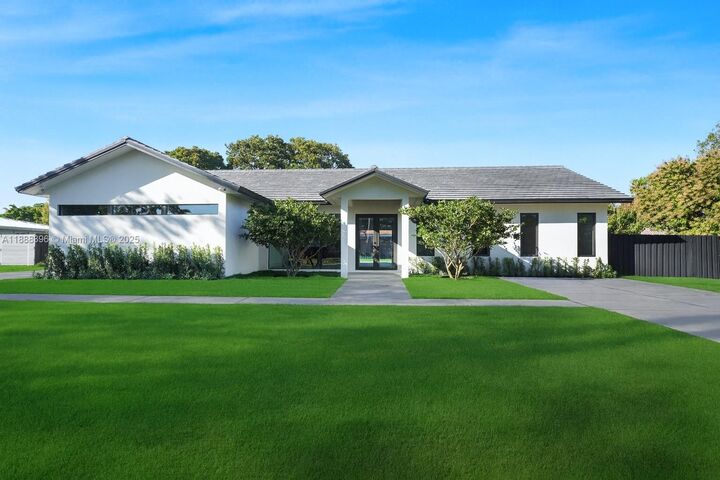 8765 SW 175th St  Palmetto Bay FL 33157 photo