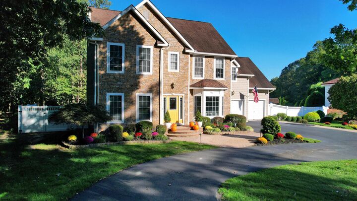 Property Photo: 243 Ivystone Ct NJ 08205