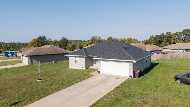 Property Photo:  201 N Christopher Lane  MO 65631