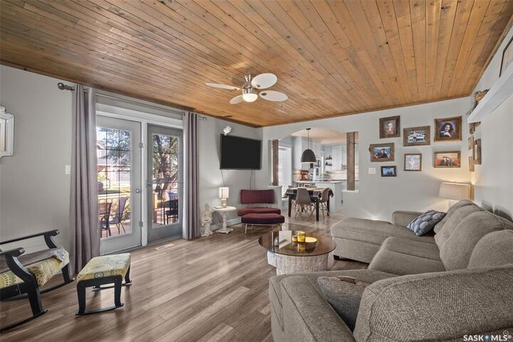 Property Photo: 1055 6th Street E SK S6V 0P6